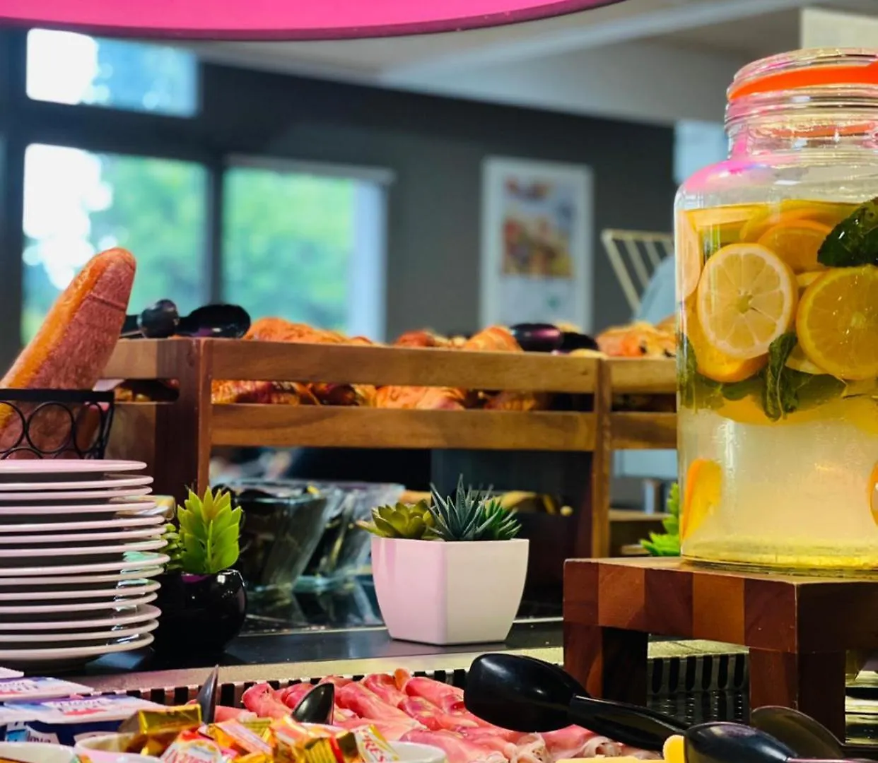 Hotel Campanile Blanc-Mesnil