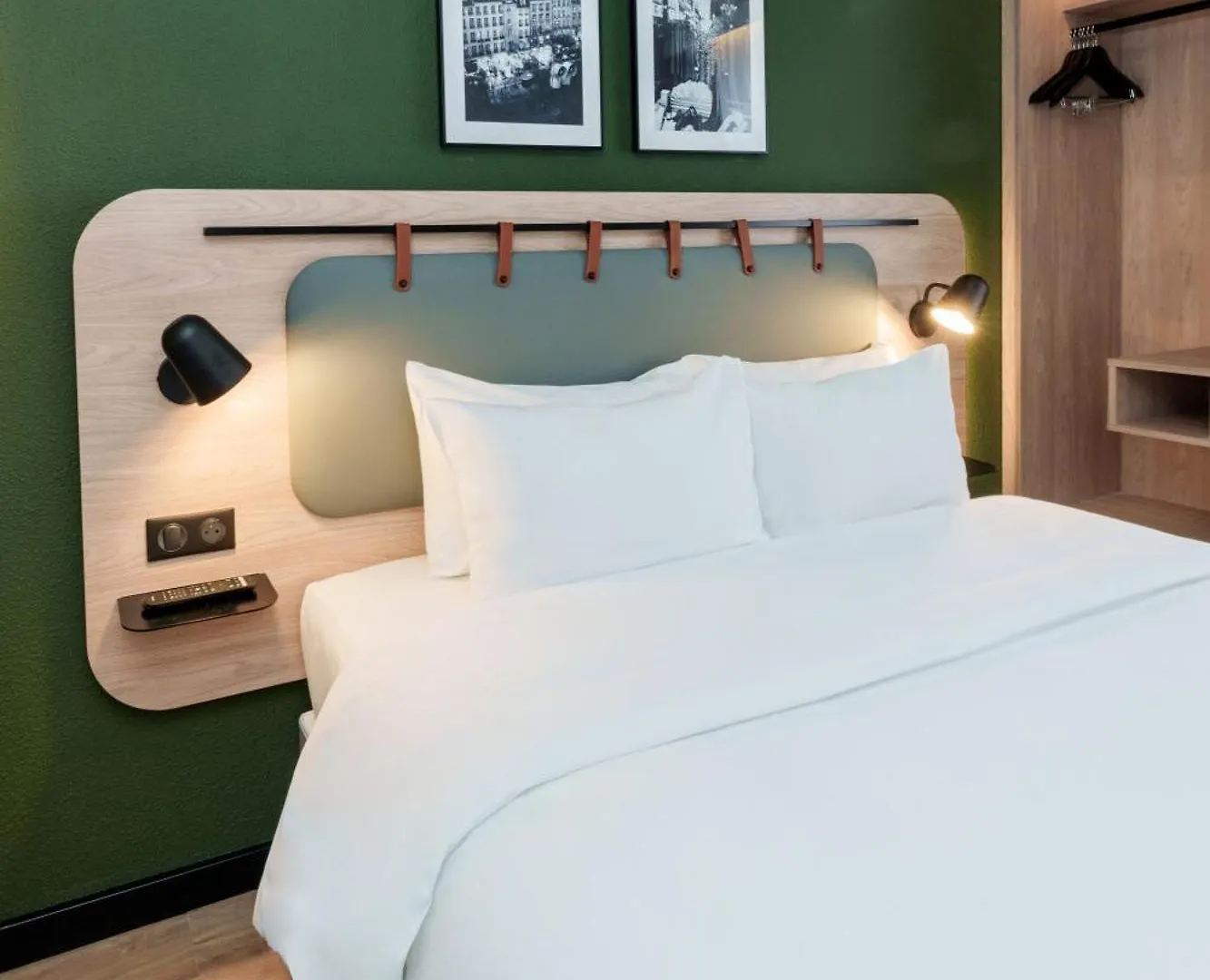 Hotel Campanile Blanc-Mesnil