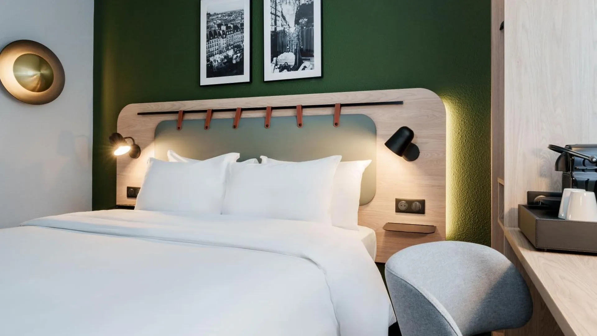 Hotel Campanile Blanc-Mesnil