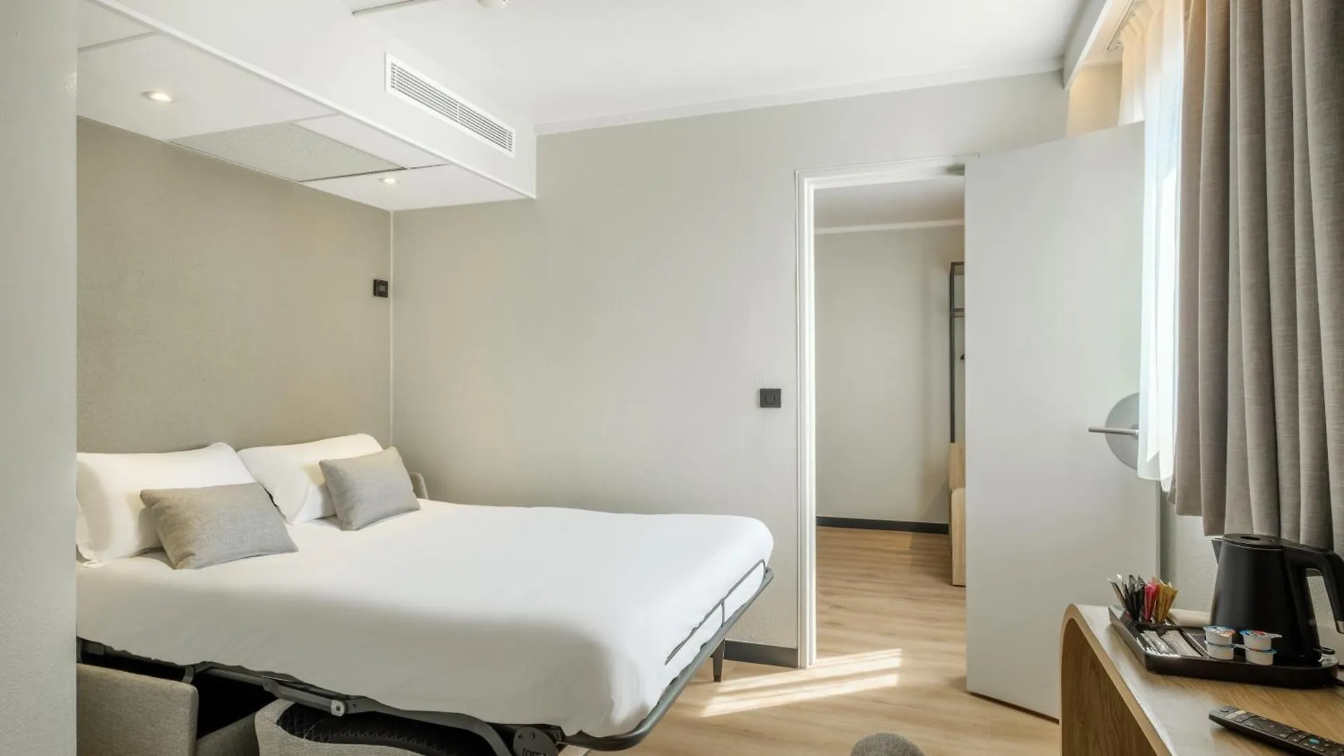 Hotel Campanile Blanc-Mesnil 3*,