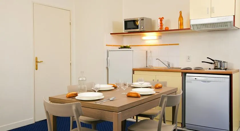 Hotel Campanile Blanc-Mesnil
