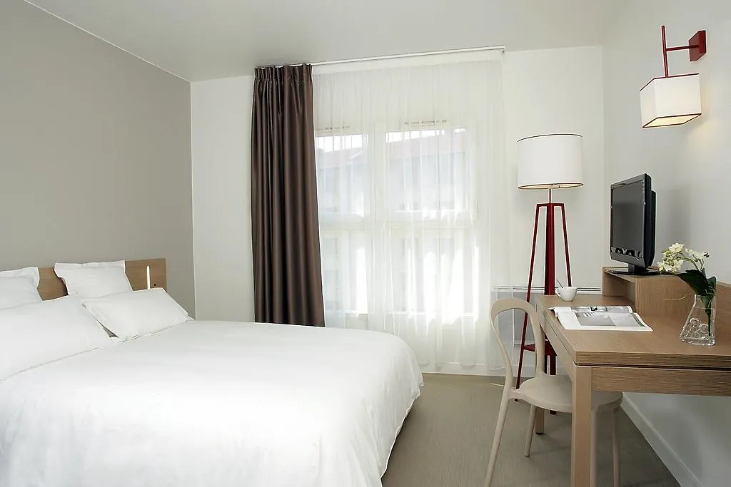 Hotel Campanile Blanc-Mesnil 3*,  Frankreich
